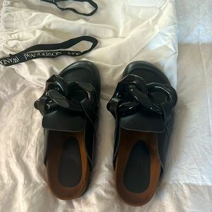 EUC, JW Anderson Black Leather & chain link accent  slides. Like new!